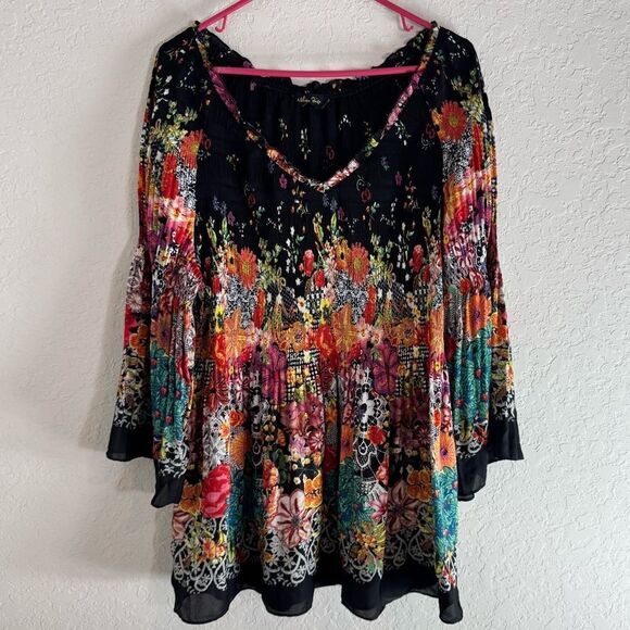 Melissa Paige Floral Multicolor Women's Top Bell Sleeves - Picture 1 of 11